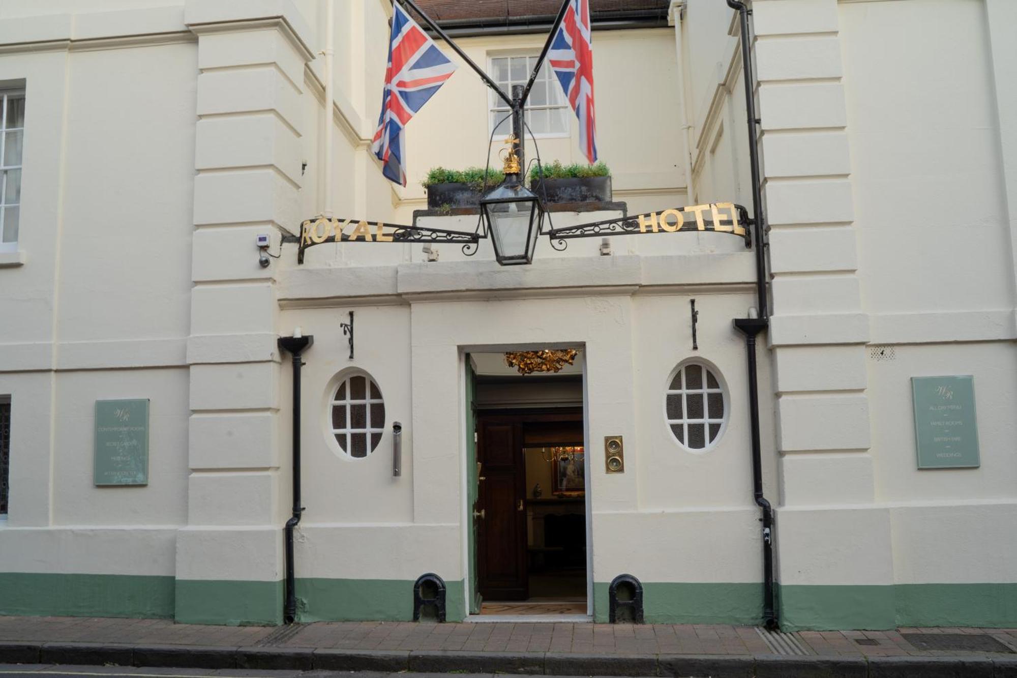 Winchester Royal Hotel Exterior photo